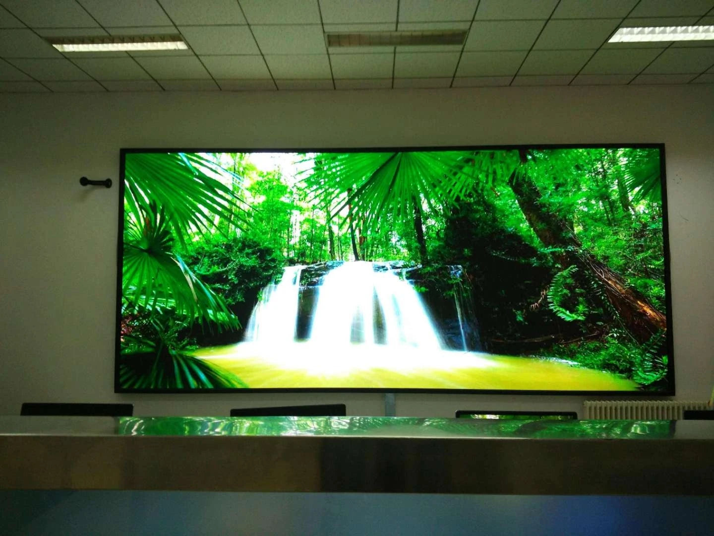 Small distance screen P1.8 indoor full front serviceability led screen P1.8 640*480MM 3840HZ high refresh rate LED screen